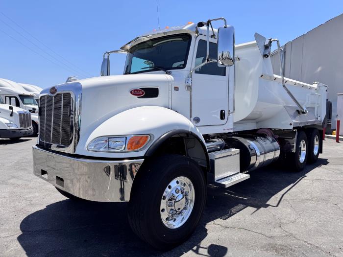 2021 Peterbilt 348-0