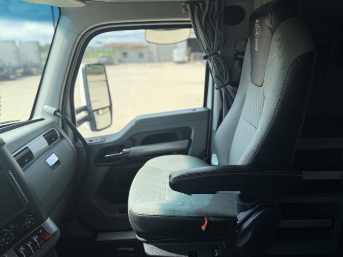 2021 Kenworth T680-18