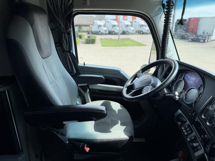2021 Kenworth T680-19