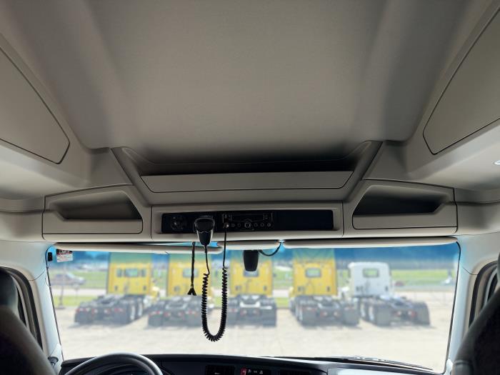 2021 Kenworth T680-24