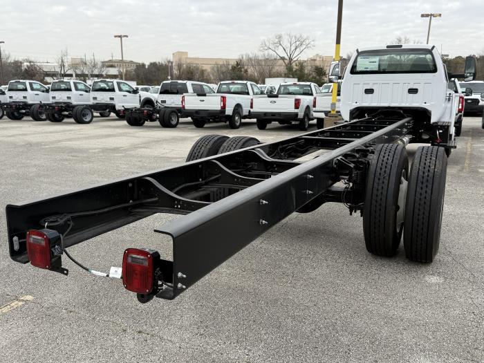 2027 Ford F-750-5