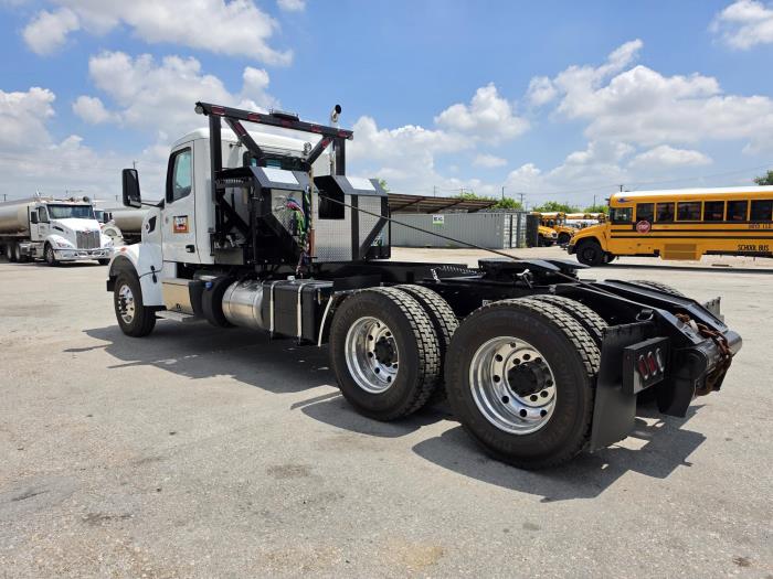 2026 Peterbilt 567-0