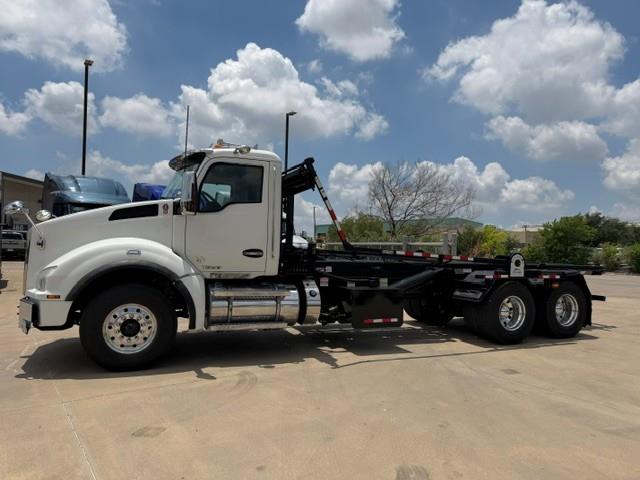 2020 Kenworth T880-1