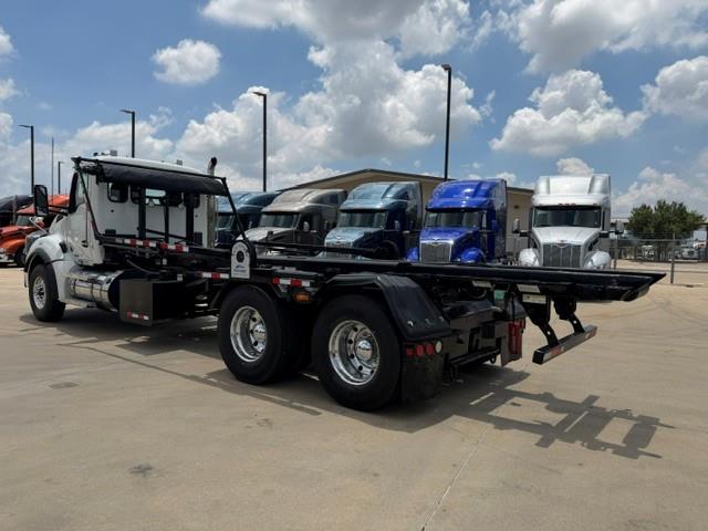 2020 Kenworth T880-3