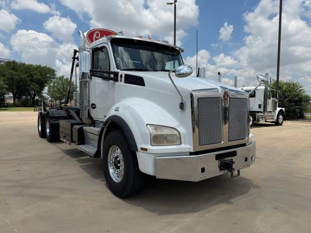 2020 Kenworth T880-10