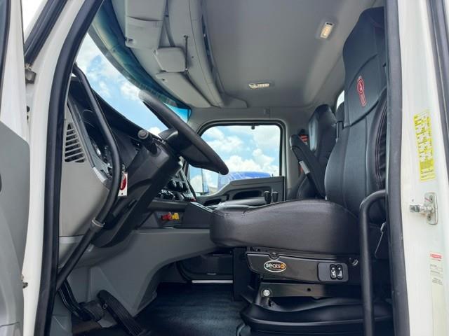 2020 Kenworth T880-27