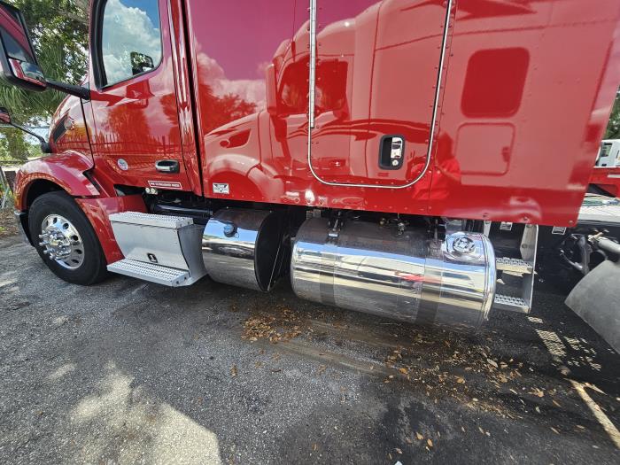 2022 Peterbilt 579-23