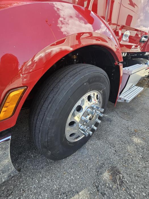 2022 Peterbilt 579-27