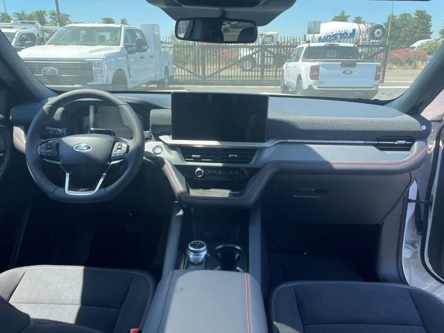 2026 Ford Explorer-12