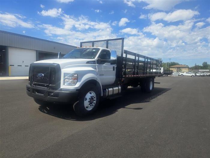 2027 Ford F-750-1