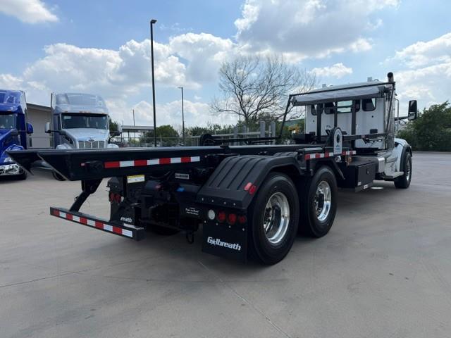 2027 Peterbilt 567-7