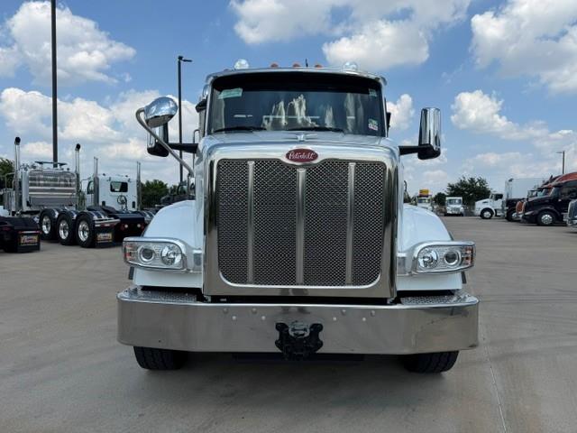 2027 Peterbilt 567-11