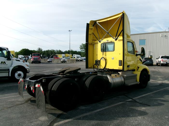 2023 Peterbilt 579-6