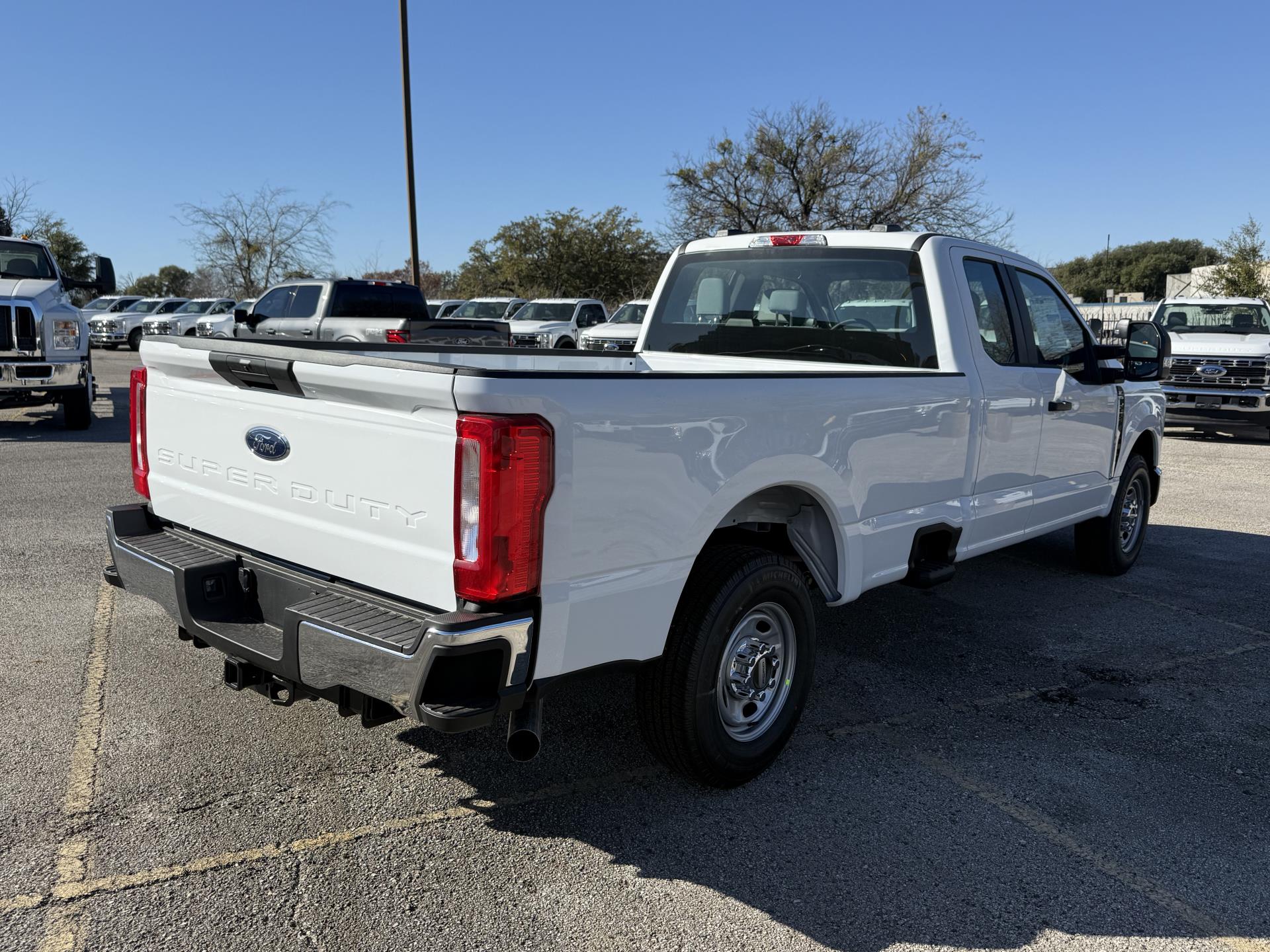 New 2026 Ford F-250 - photo 7