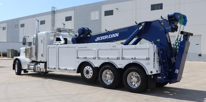 2027 Peterbilt 589-3