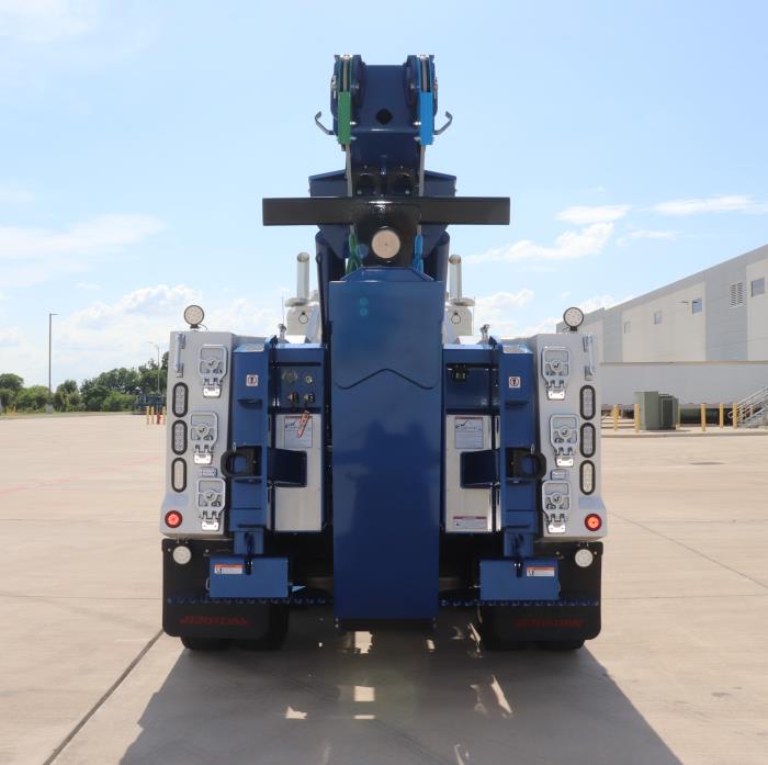 2027 Peterbilt 589-4