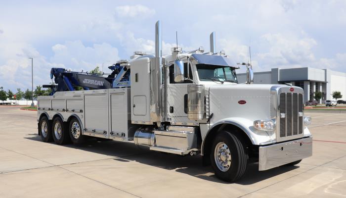 2027 Peterbilt 589-7