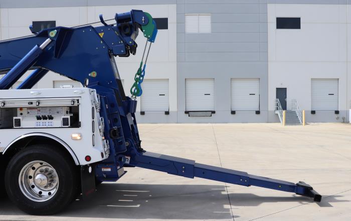 2027 Peterbilt 589-12