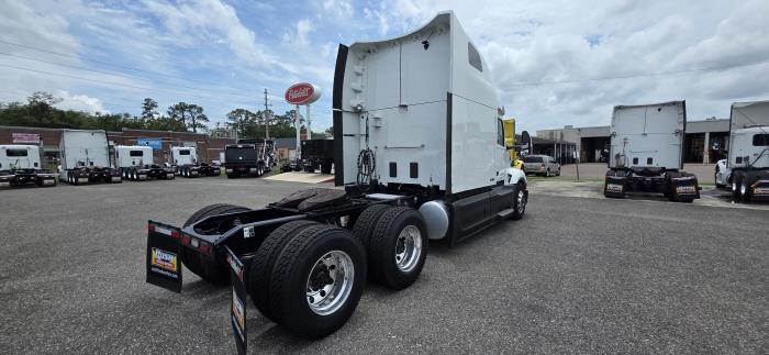 2022 Peterbilt 579-4