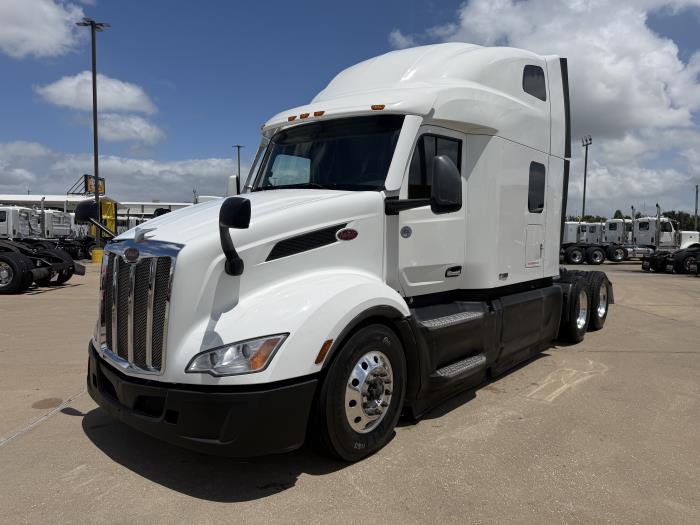 2022 Peterbilt 579-1