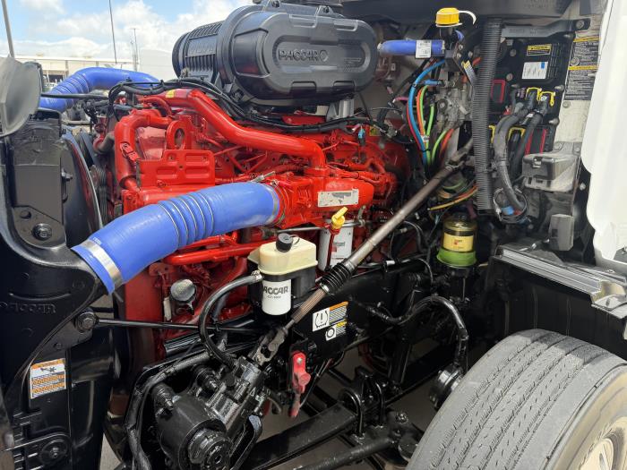 2022 Peterbilt 579-16
