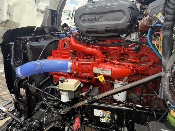 2022 Peterbilt 579-17