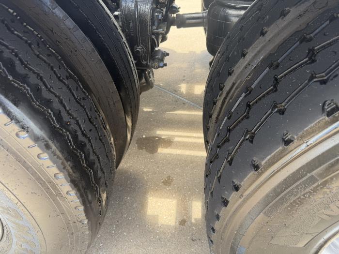 2019 Peterbilt 567-10