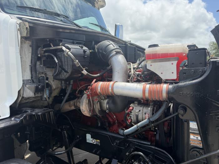 2019 Peterbilt 567-21