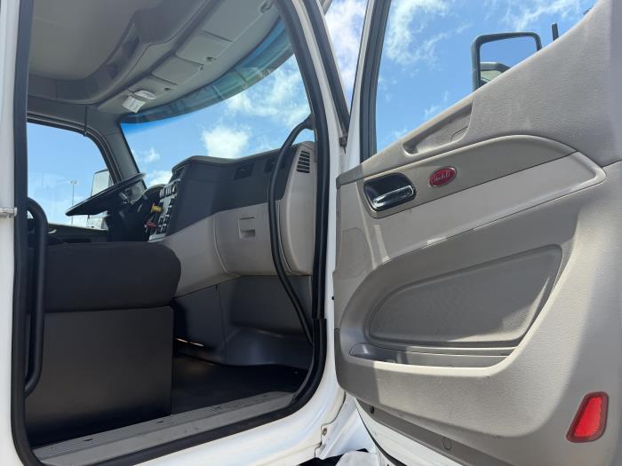2019 Peterbilt 567-24