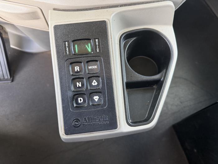 2019 Peterbilt 567-32