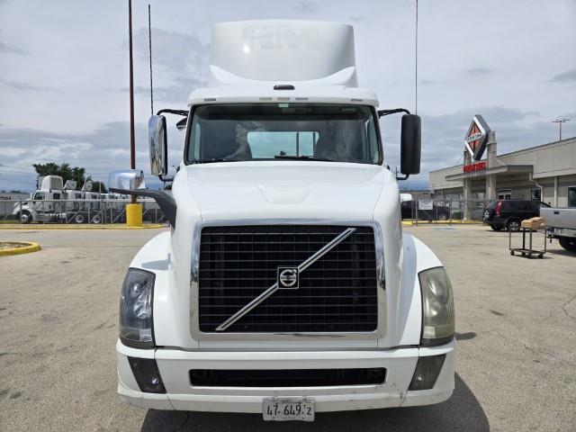 2016 Volvo VNL64T300-2