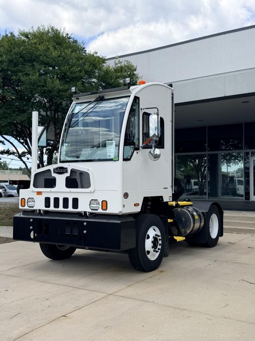 2027 Autocar ACTT42-1