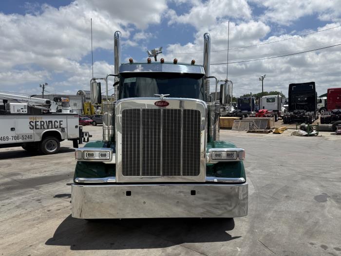 2027 Peterbilt 589-14