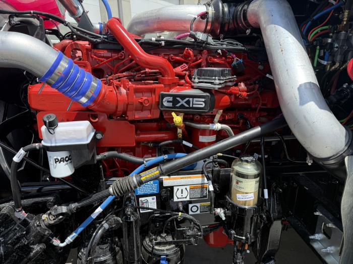 2027 Peterbilt 589-64
