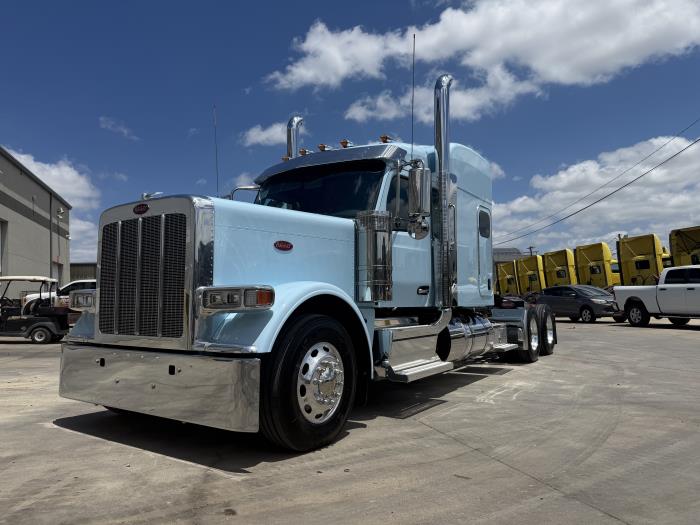 2027 Peterbilt 589-2