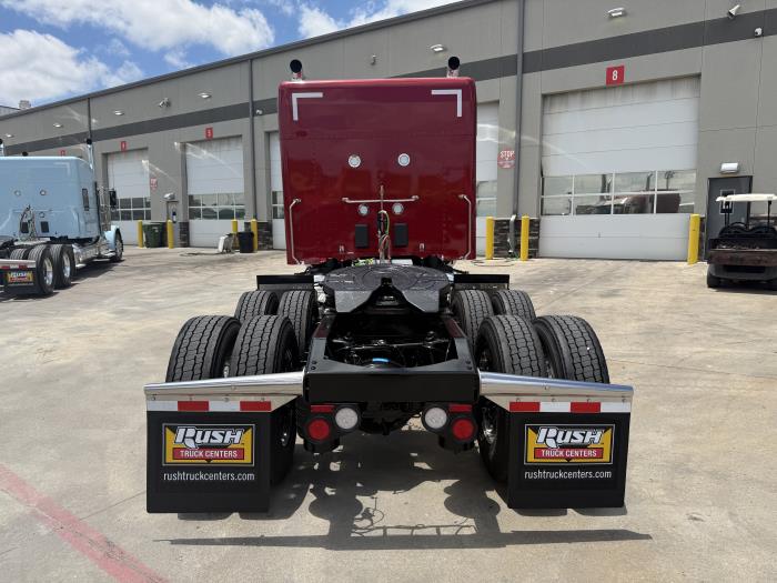 2027 Peterbilt 589-7