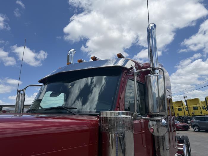 2027 Peterbilt 589-13