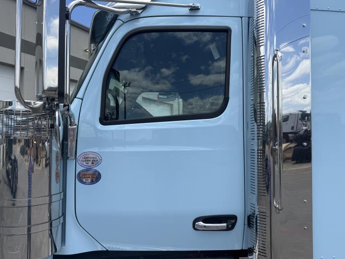 2027 Peterbilt 589-25