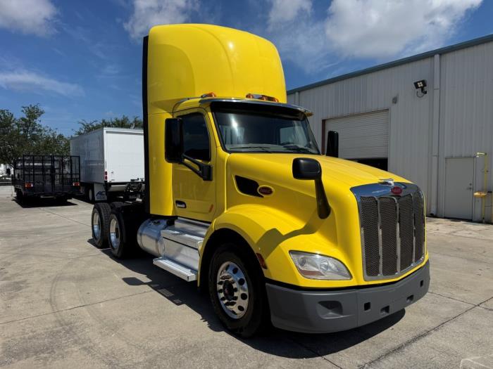 2021 Peterbilt 579-2