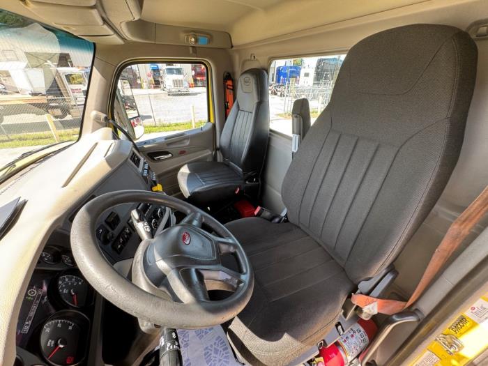 2021 Peterbilt 579-10
