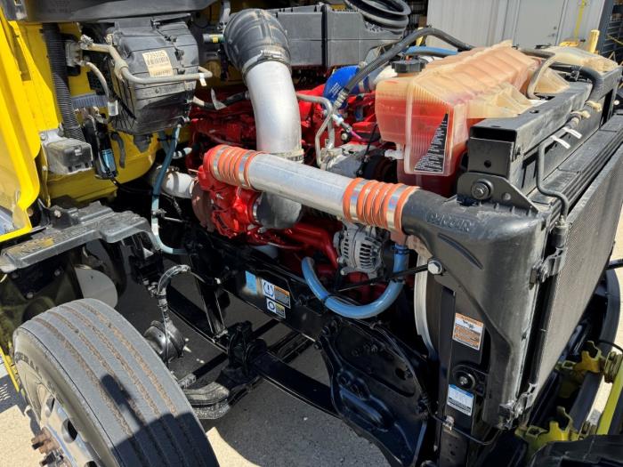 2021 Peterbilt 579-17