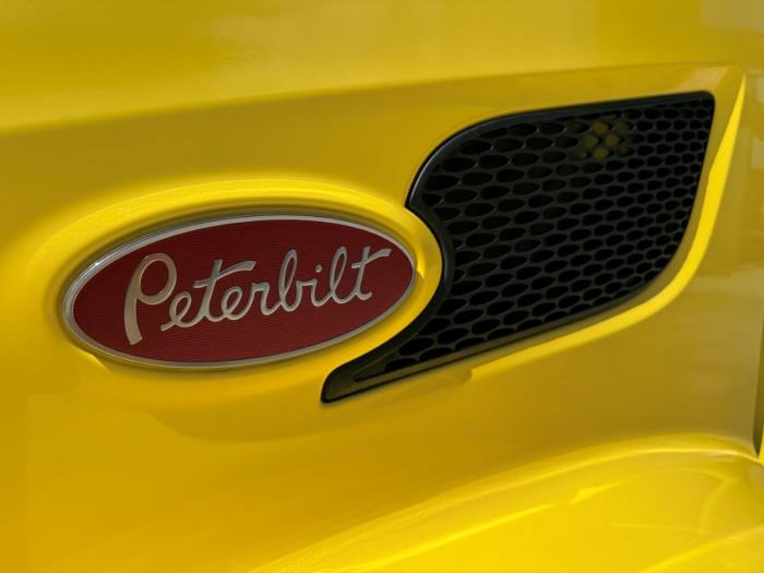 2021 Peterbilt 579-21