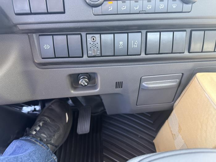 2026 Isuzu NPR-HD-14