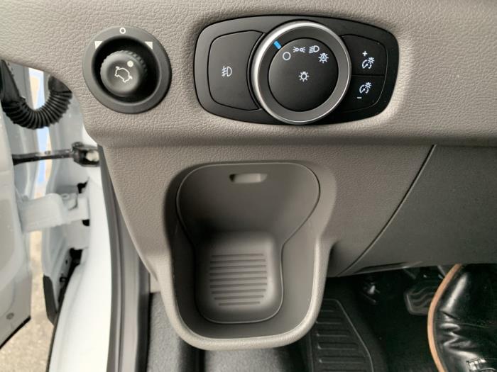 2026 Ford Transit-250-18