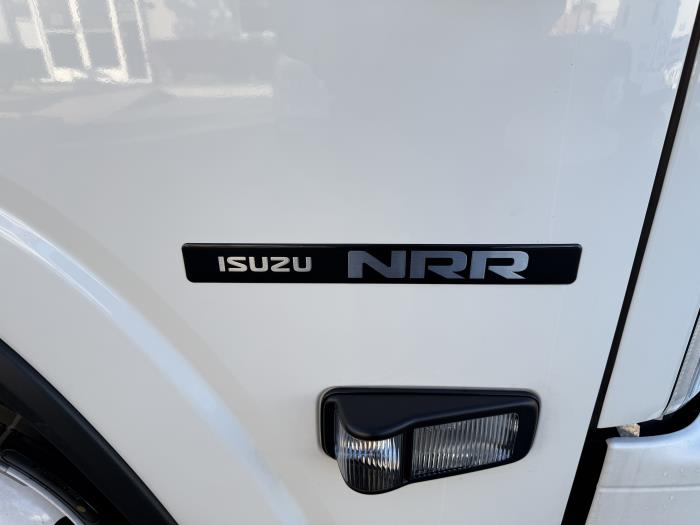 2026 Isuzu NRR-8