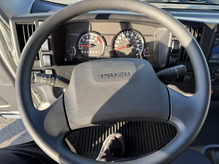 2026 Isuzu NRR-20