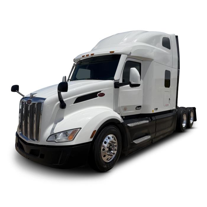 2022 Peterbilt 579-0