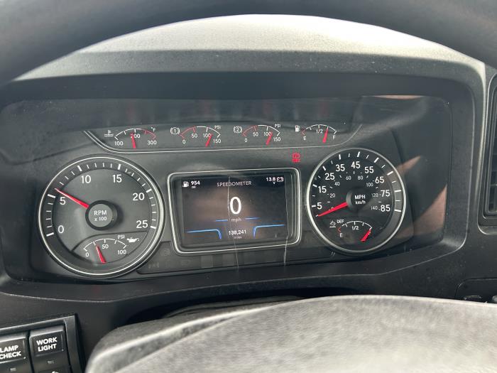 2023 International LT625-12