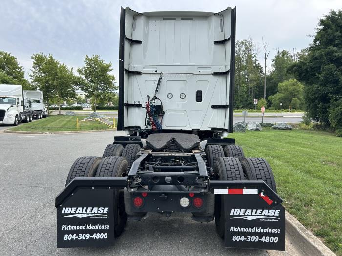 2023 International LT625-5