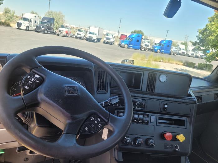 2023 International LT625-8